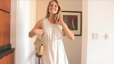 Blonde teen masturbates with a dildo in solo clip