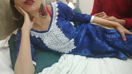 Real Indian Desi Punjabi Horny Mommy's Little help (Stepmom stepson) have sex roleplay with Punjabi audio HD xxx