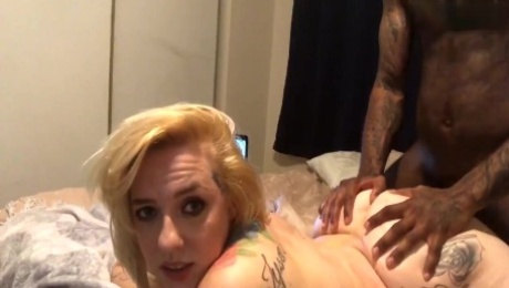 amateur blonde PAWG mom in homemade interracial video with cumshot
